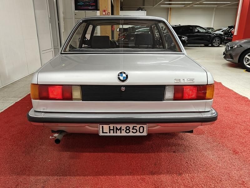 Käytetty BMW 315 75 HP (55 kW) 1984 Viistoperä