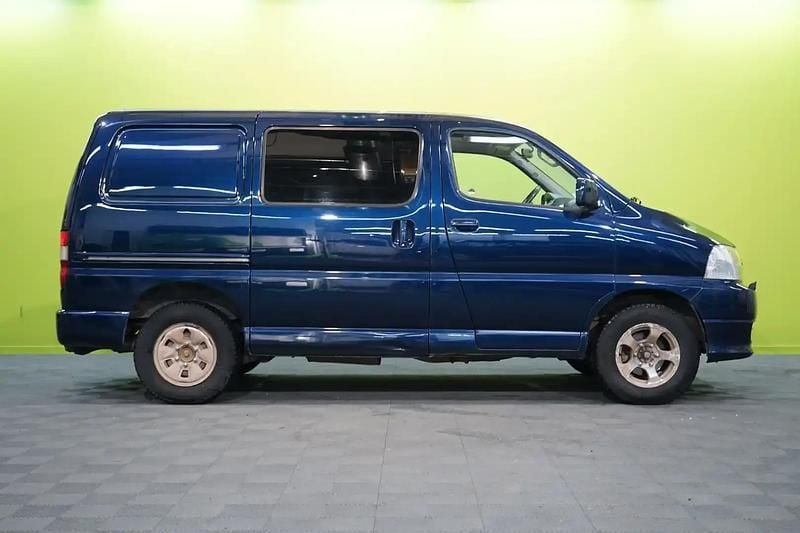 Käytetty Toyota HiAce 117 HP (86 kW) 2008 Sininen Van