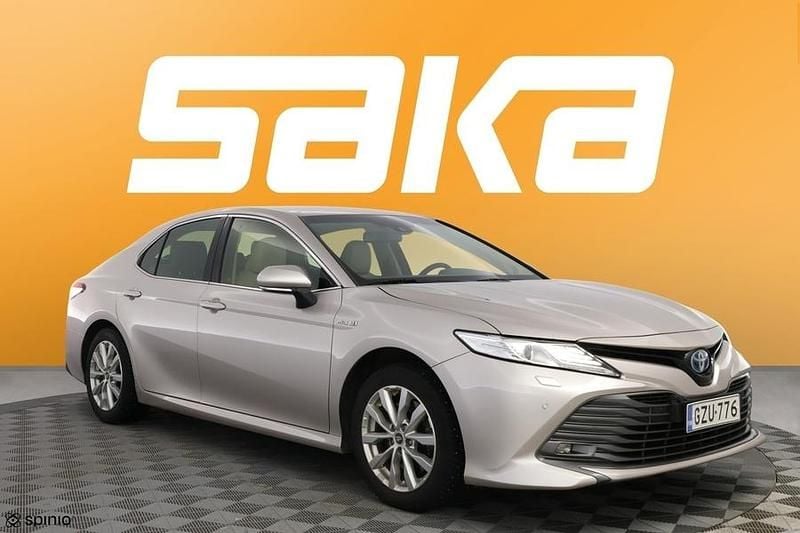 Käytetty Toyota Camry Premium 178 HP (130 kW) 2021 Sedan