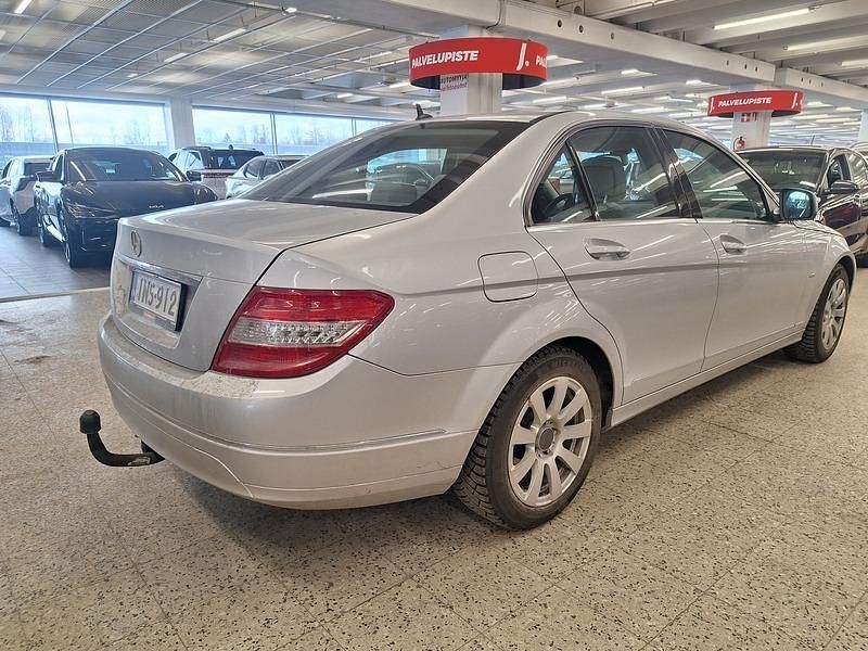 Käytetty Mercedes C180 156 HP (114 kW) 2007 Harmaa Sedan