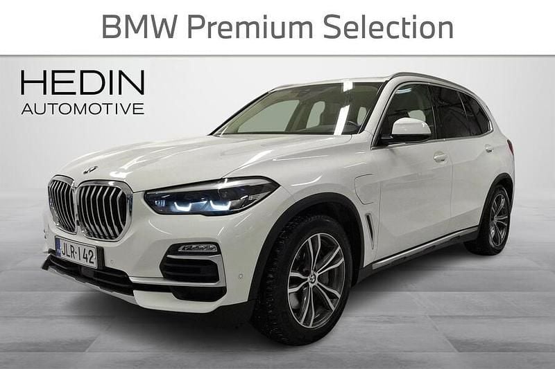 Valkoinen Käytetty 2020 BMW X5 xLine Katumaasturi | 43 900 € (Hyvä tarjous) - Kuva 1/3