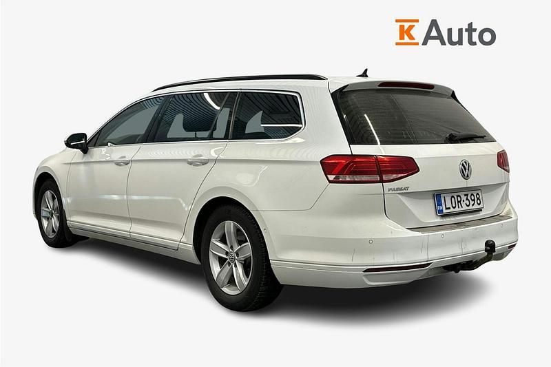 Käytetty VW Passat Comfortline 150 HP (110 kW) 2019 Valkoinen Farmari