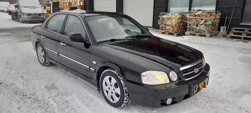 Käytetty Kia Magentis LX 230 HP (169 kW) 2005 Musta Sedan