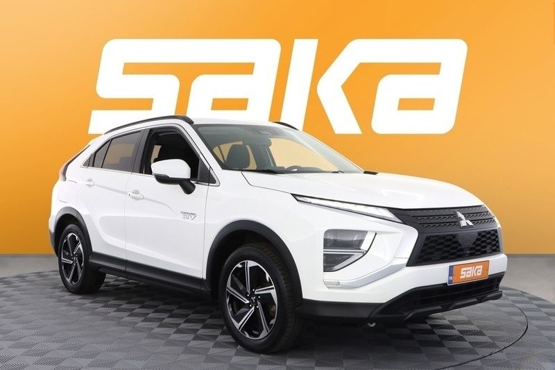 Käytetty 2022 Mitsubishi Eclipse Cross Intense Katumaasturi | 19 990 € (Hyvä tarjous) - Kuva 1/3