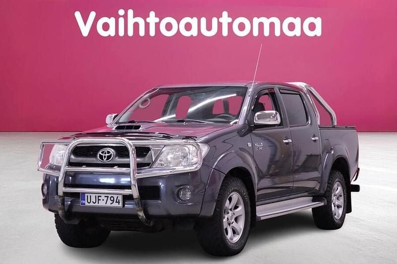 Käytetty Toyota HiLux SR 171 HP (125 kW) 2010 Nouto