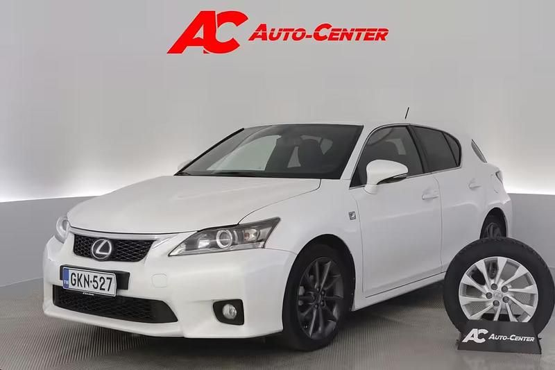 Käytetty Lexus CT200h Sport Line 99 HP (72 kW) 2012