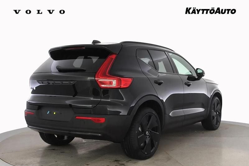 Uusi Volvo EX40 Performance 325 kW (442 HP) 2026 Onyx black met Katumaasturi