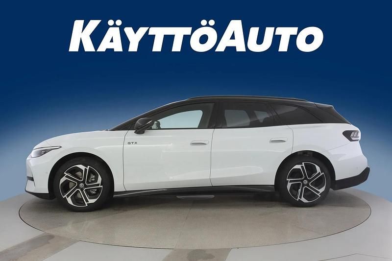 Uusi VW ID.7 GTX 250 kW (340 HP) 2026 Glacier white black Farmari