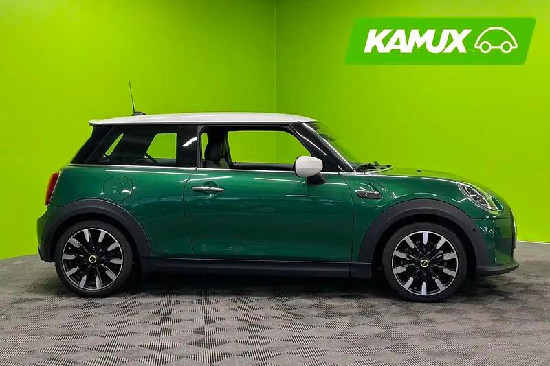 Käytetty Mini Cooper SE Collection 135 kW (184 HP) 2022 Vihreä Viistoperä