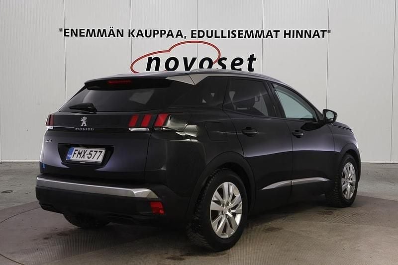 Käytetty Peugeot 3008 Allure 120 HP (88 kW) 2018 Musta Katumaasturi