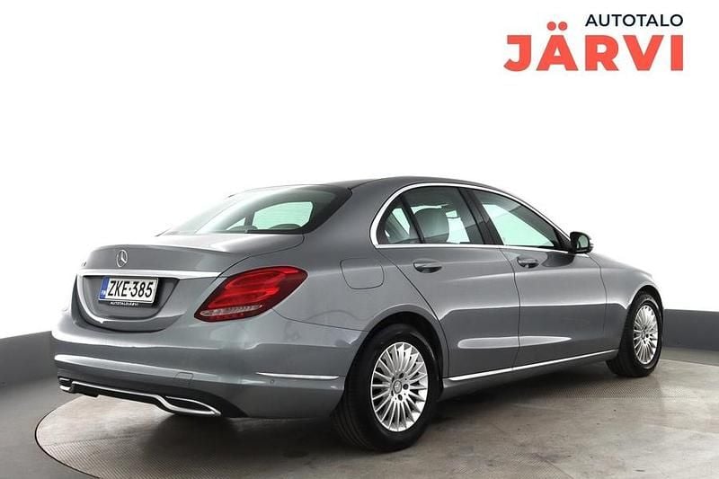 Käytetty Mercedes A180 Edition 156 HP (114 kW) 2014 Harmaa Sedan