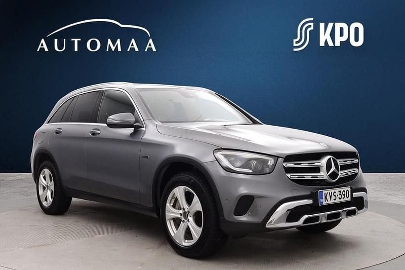 Käytetty Mercedes GLC300e Business 211 HP (155 kW) 2020 Harmaa Katumaasturi