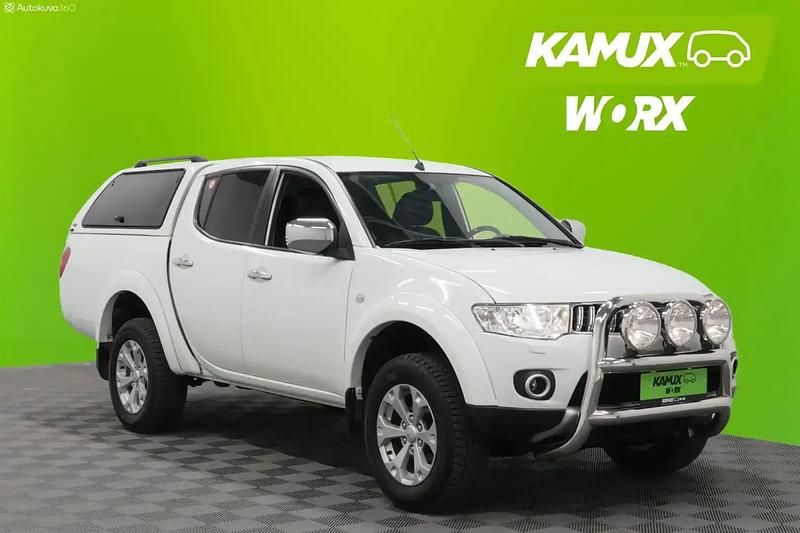 Valkoinen Käytetty 2012 Mitsubishi L200 Intense+ Nouto | 21 690 € (Hieman kallis) - Kuva 1/4