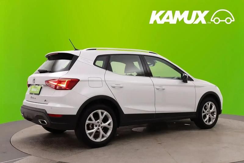 Käytetty Seat Arona FR 110 HP (80 kW) 2024 Valkoinen Katumaasturi