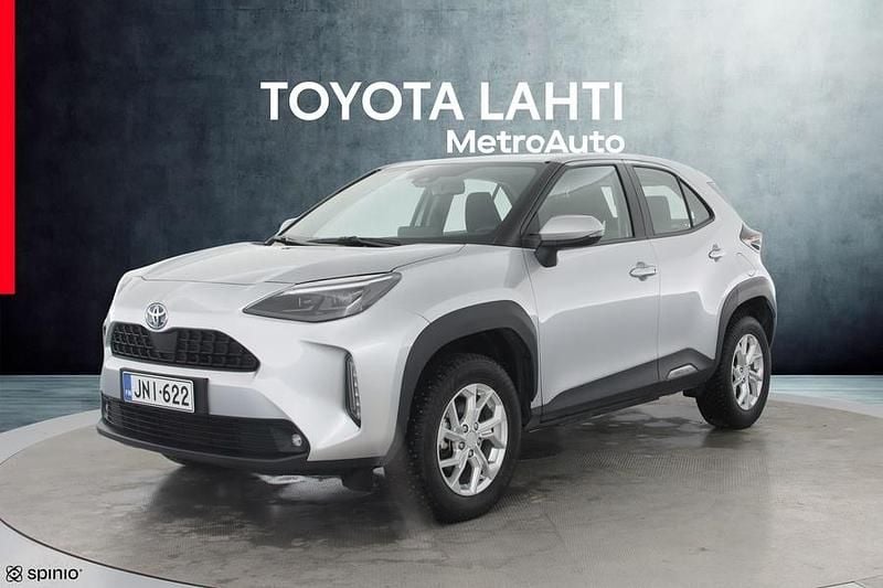 Hopea Käytetty 2024 Toyota Yaris Cross Active Katumaasturi | 25 490 € (Hyvä tarjous) - Kuva 1/4