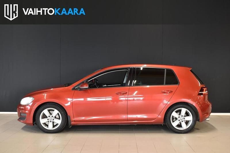 Käytetty VW Golf VII Highline 140 HP (102 kW) 2013 Viistoperä
