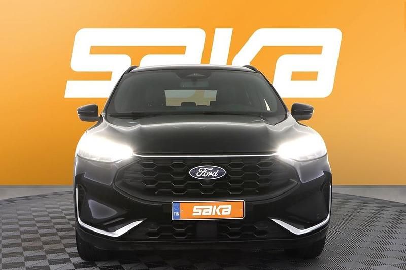 Käytetty Ford Kuga ST-Line X 224 HP (164 kW) 2024 Katumaasturi