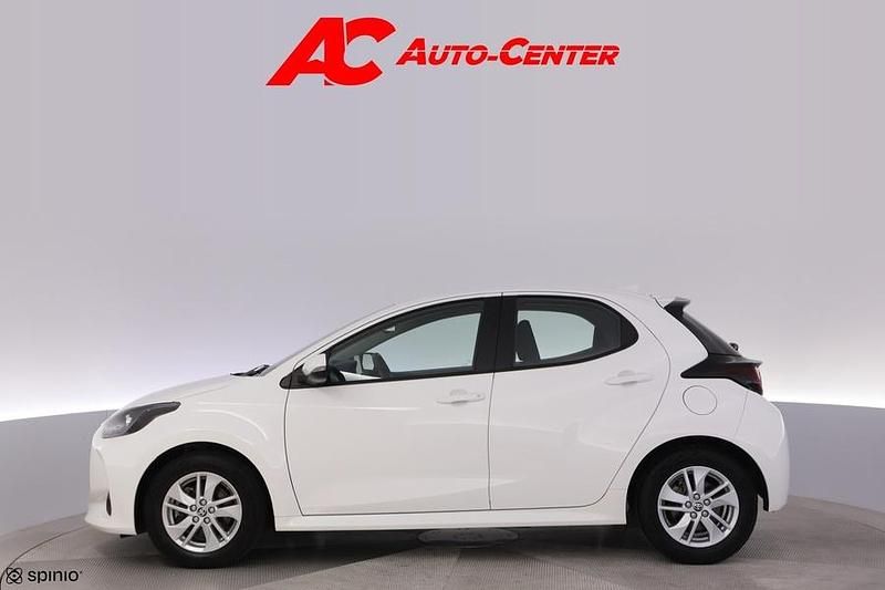 Käytetty Toyota Yaris Hybrid Active 116 HP (85 kW) 2022 Viistoperä