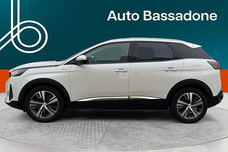 Käytetty Peugeot 3008 Allure 181 HP (133 kW) 2021 Katumaasturi