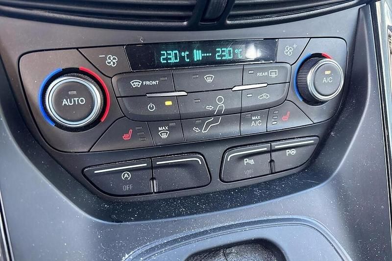 Käytetty Ford Kuga ST-Line 150 HP (110 kW) 2017 Harmaa Katumaasturi