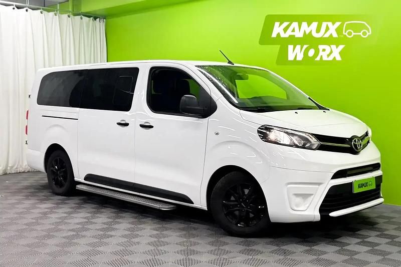 Valkoinen Käytetty 2019 Toyota Proace Verso Farmari | 33 490 € (Hieman kallis) - Kuva 1/4