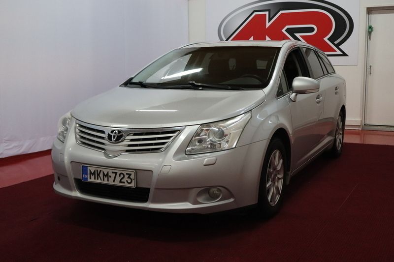 Käytetty 2011 Toyota Avensis Multidrive S Farmari | 6 900 € (Perustarjous) - Kuva 1/4
