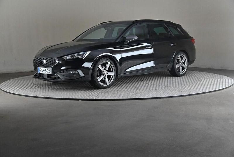 Käytetty 2022 Seat Leon FR Farmari | 15 500 € (Perustarjous) - Kuva 1/4