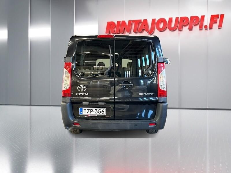Käytetty Toyota Proace Active 128 HP (94 kW) 2016 Tila-auto