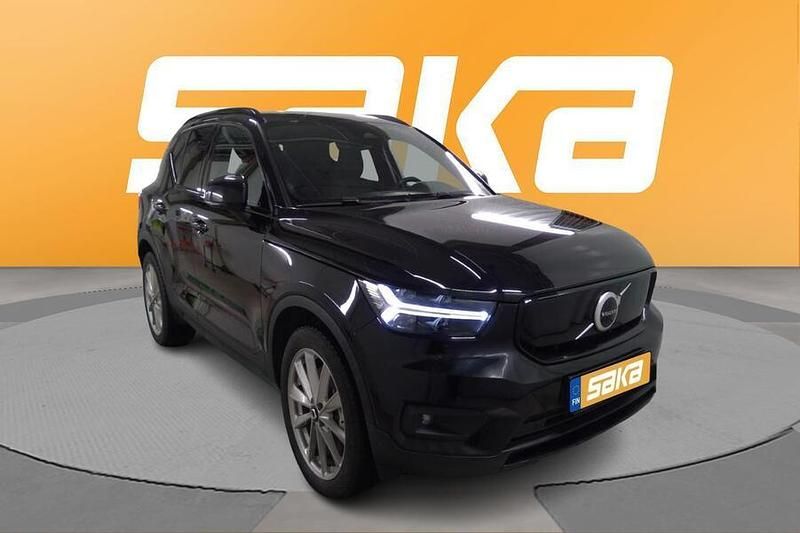 Käytetty 2022 Volvo XC40 Business Edition Katumaasturi | 31 700 € (Perustarjous) - Kuva 1/3