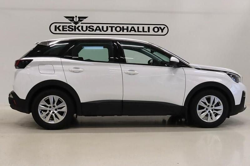 Käytetty Peugeot 3008 Active 131 HP (96 kW) 2018 Valkoinen Katumaasturi