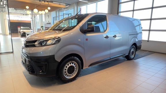 Käytetty Toyota Proace Edition 104 kW (142 HP) 2023 Harmaa Tila-auto