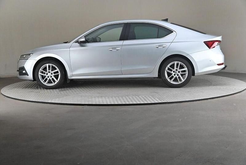 Käytetty Skoda Octavia Style 150 HP (110 kW) 2021 Sedan