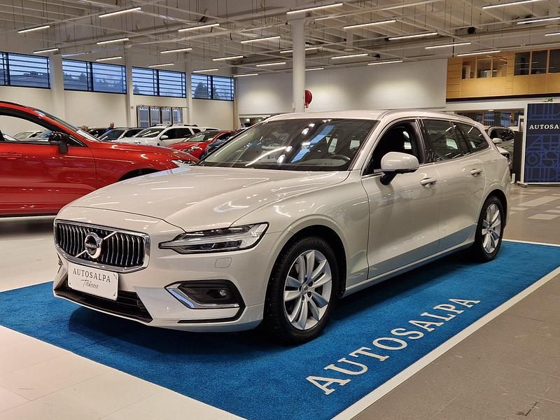 Käytetty Volvo V60 Inscription 150 HP (110 kW) 2020 Farmari