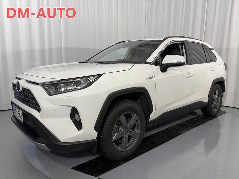Käytetty Toyota RAV4 178 HP (130 kW) 2022 Valkoinen Katumaasturi