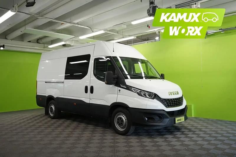 Valkoinen Käytetty 2022 Iveco Daily | 38 900 € - Kuva 1/4