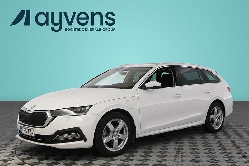 Käytetty Skoda Octavia Style 204 HP (150 kW) 2021 Valkoinen Farmari