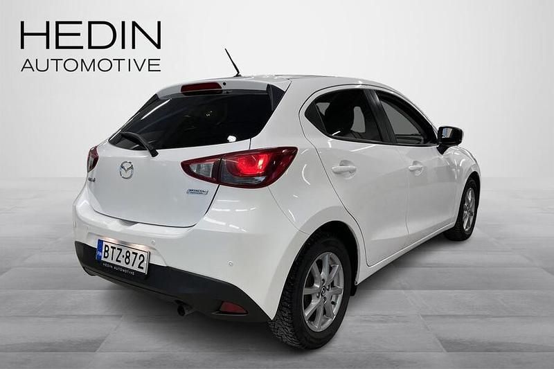 Käytetty Mazda 2 Touring 90 HP (66 kW) 2018 Valkoinen Viistoperä