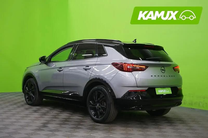 Käytetty Opel Grandland X GS Line 131 HP (96 kW) 2022 Hopea / harmaa Katumaasturi