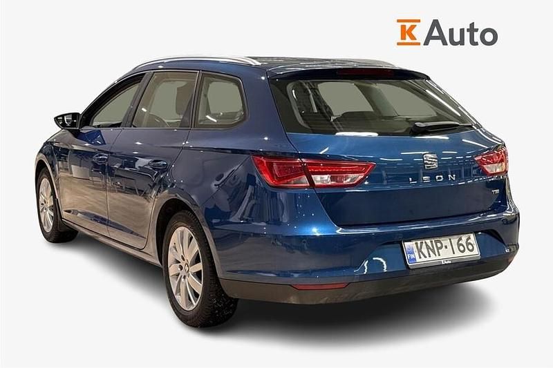 Käytetty Seat Leon ST Style 110 HP (80 kW) 2016 Sininen Farmari