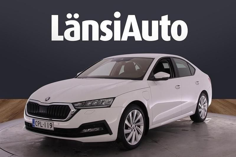 Käytetty 2021 Skoda Octavia Ambition Sedan | 20 890 € (Hyvä tarjous) - Kuva 1/1
