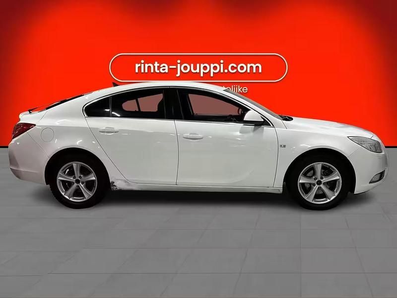 Käytetty Opel Insignia Edition 160 HP (117 kW) 2012