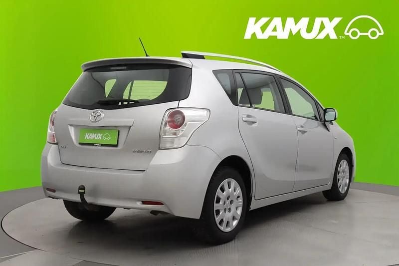 Käytetty Toyota Verso Sol 147 HP (108 kW) 2009 Hopea / harmaa Tila-auto