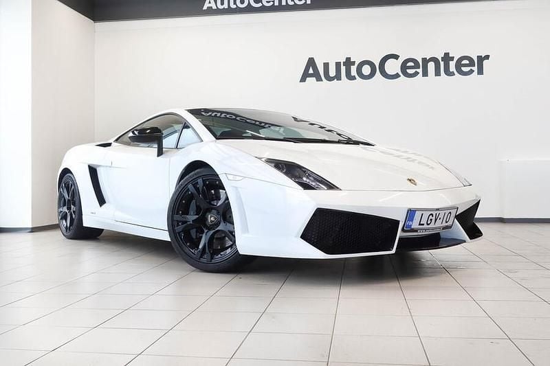 Valkoinen Käytetty 2012 Lamborghini Gallardo Coupe - kaksiovinen | 189 800 € - Kuva 1/4