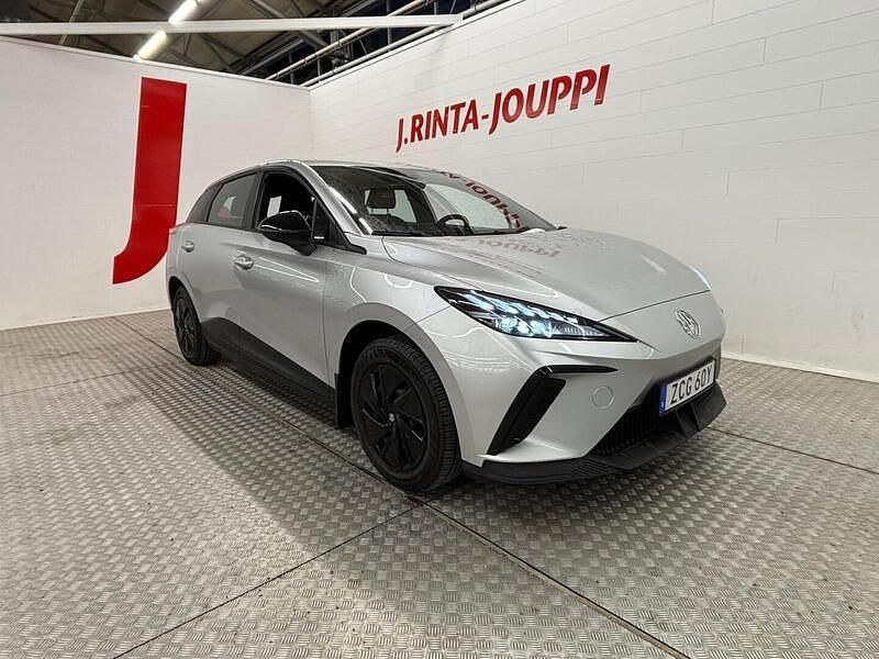 Käytetty MG MG4 EV 125 kW (170 HP) 2023 Viistoperä