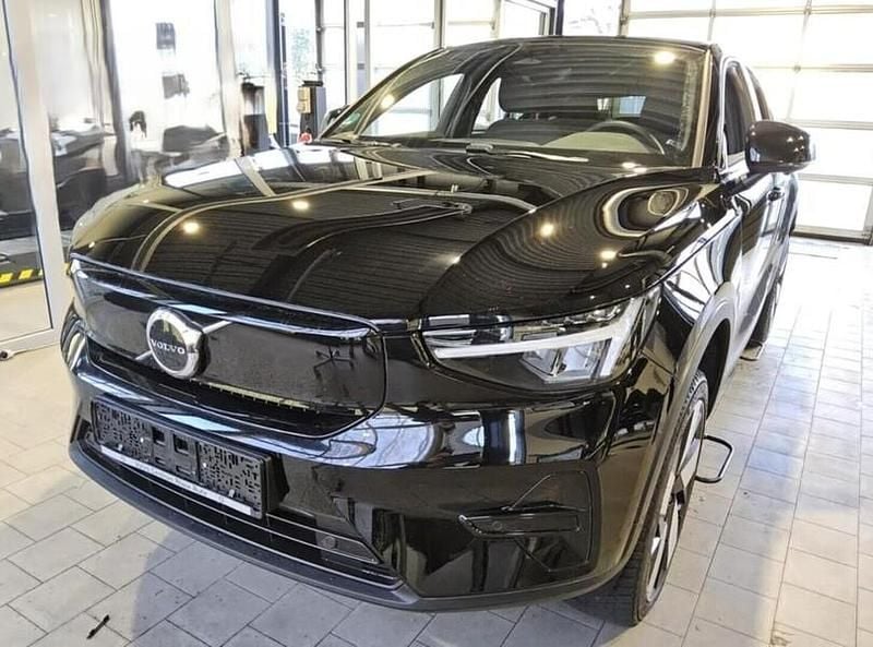 Käytetty 2023 Volvo C40 Plus Katumaasturi | 36 990 € (Perustarjous) - Kuva 1/1