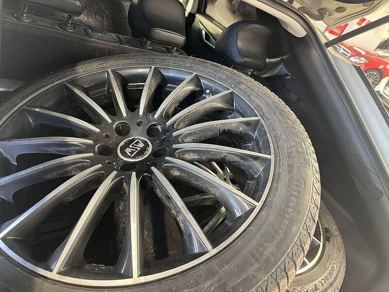 Käytetty Kia EV6 239 kW (325 HP) 2022 Katumaasturi