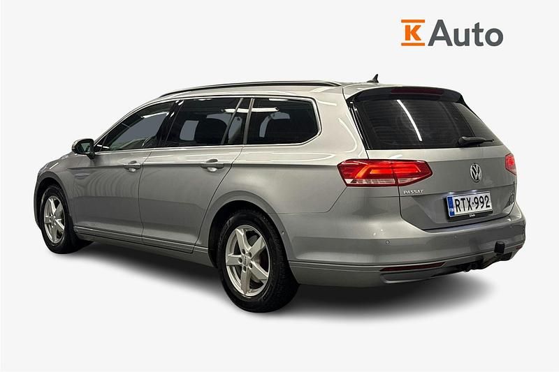 Käytetty VW Passat Comfortline 150 HP (110 kW) 2019 Sininen Farmari