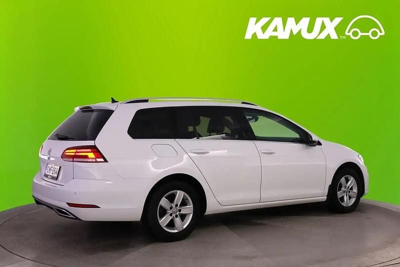 Käytetty VW Golf VII Highline 158 HP (116 kW) 2019 Valkoinen Farmari