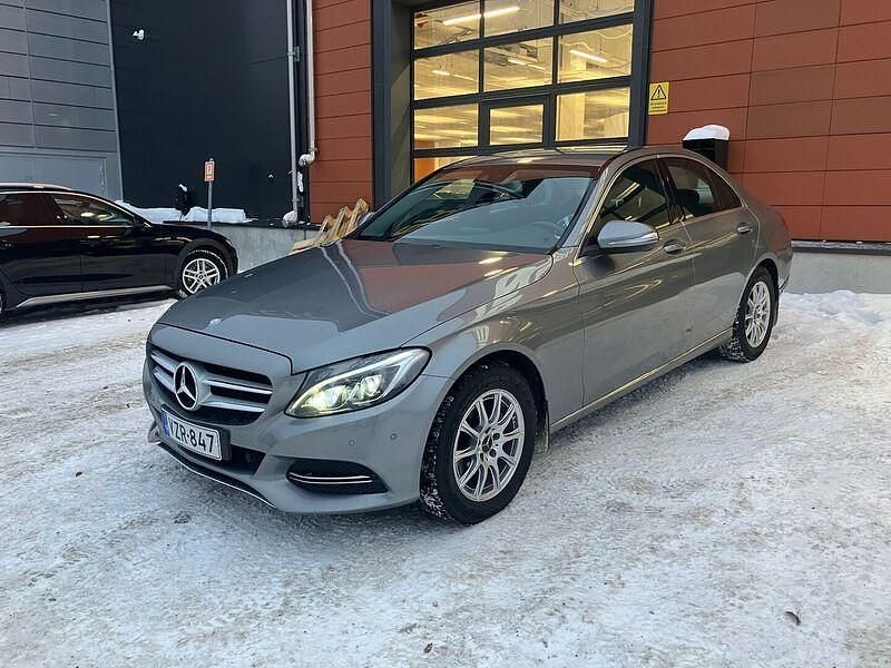 Käytetty 2014 Mercedes A180 Business Sedan | 18 900 € (Perustarjous) - Kuva 1/4
