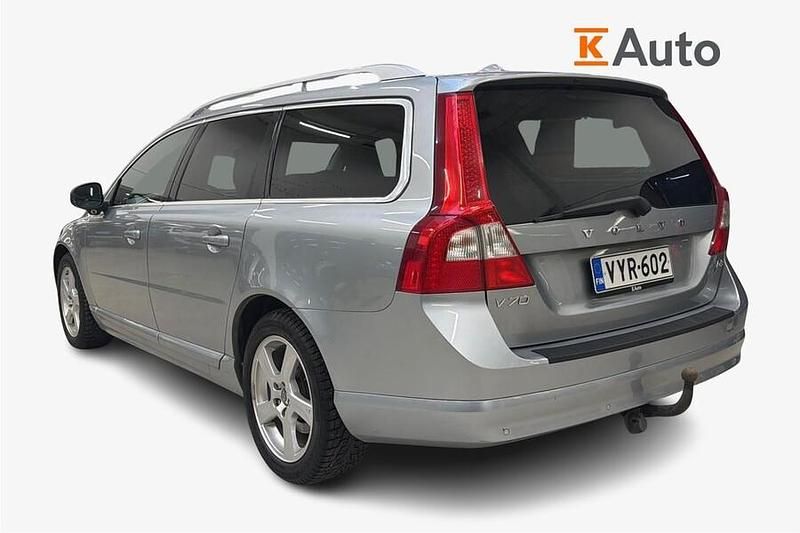 Käytetty Volvo V70 Business Edition 163 HP (119 kW) 2011 Harmaa Farmari